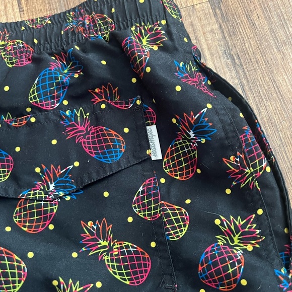 Men's Black Pineapple Swim Trunks - Picture 4 of 4